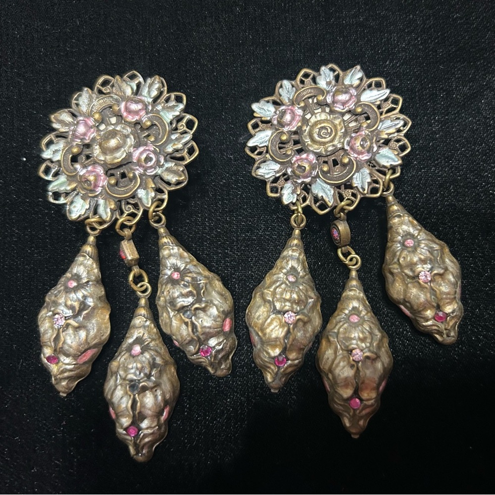 Vintage Banana Bob Elegant Gold and Pink Floral Clip on Earrings